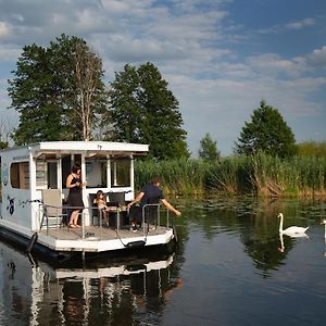 Havel Cruiser - Hausboot-Flosse Mit Stil Brandenburg  Exterior photo