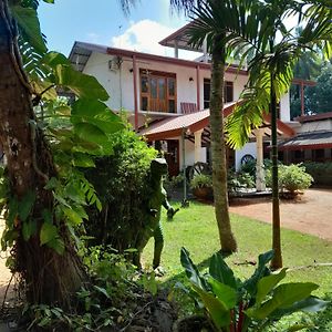 Sisila Guest House Anuradhapura Exterior photo