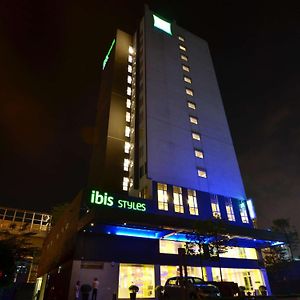 Ibis Styles Kuala Lumpur Sri Damansara Otel Petaling Jaya Exterior photo