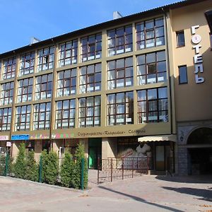 Misteriya Hotel Harkiv Exterior photo