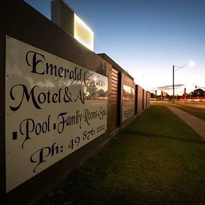 Emerald Gardens Motel & Apartments Exterior photo