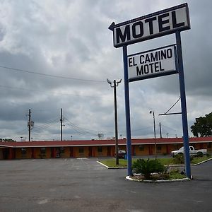 El Camino Motel Beeville Room photo