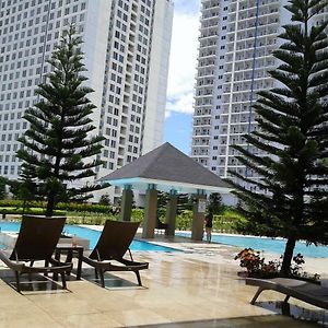 Heaven Suites, Tagaytay Condominium, Wind Residences Tagaytay City Exterior photo