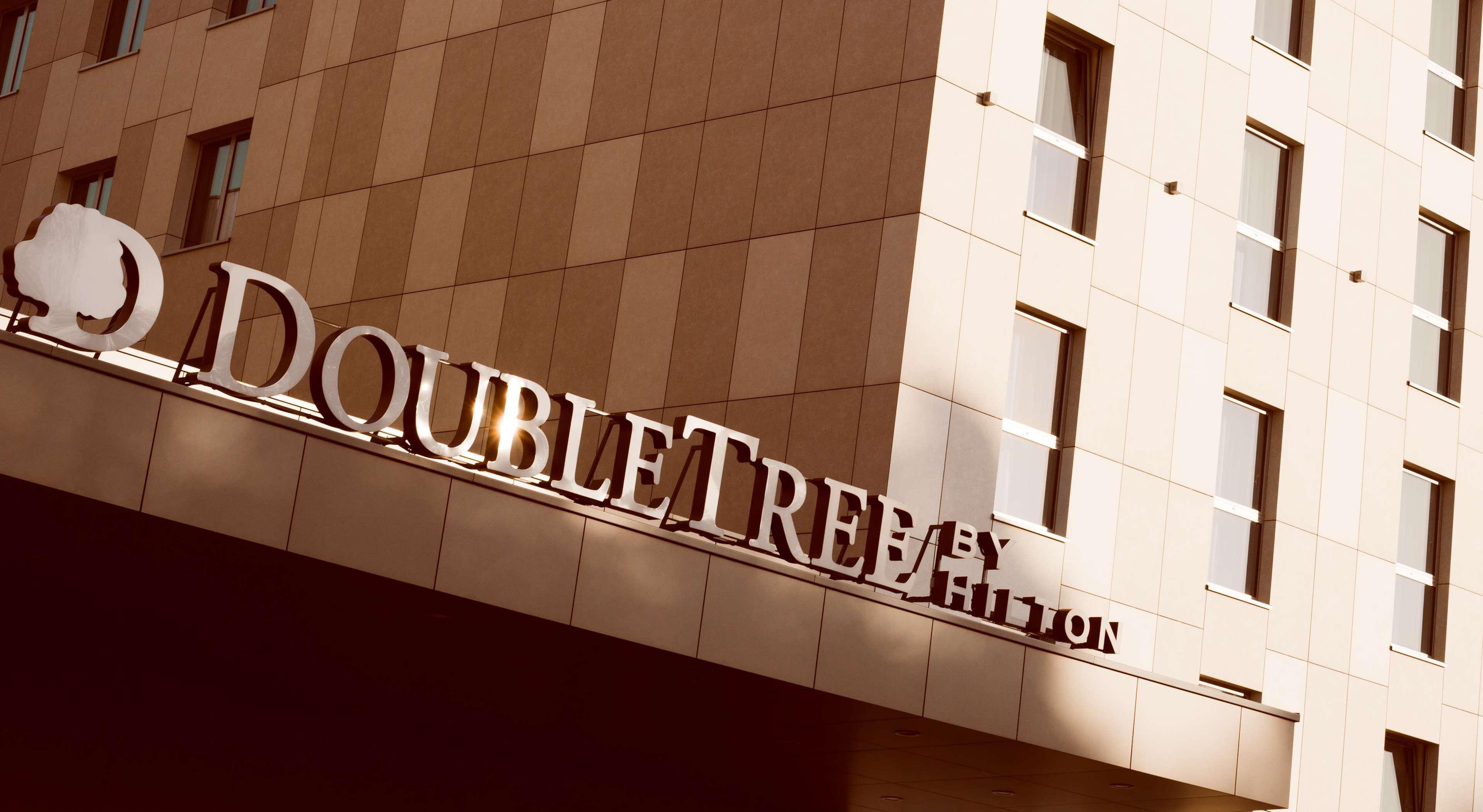 Doubletree By Hilton Krakow Hotel & Convention Center Dış mekan fotoğraf