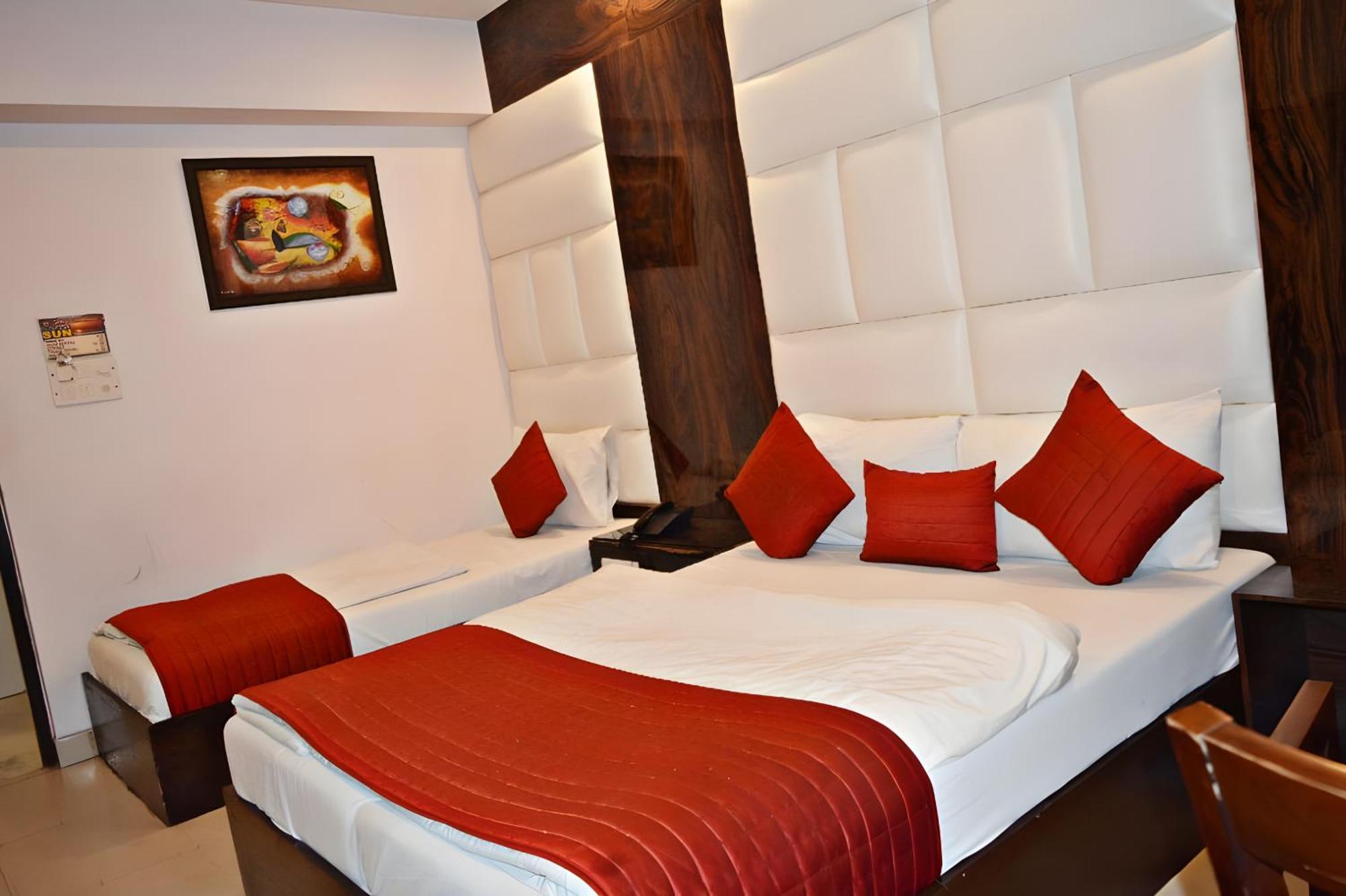 Hotel Sun International Yeni Delhi Dış mekan fotoğraf