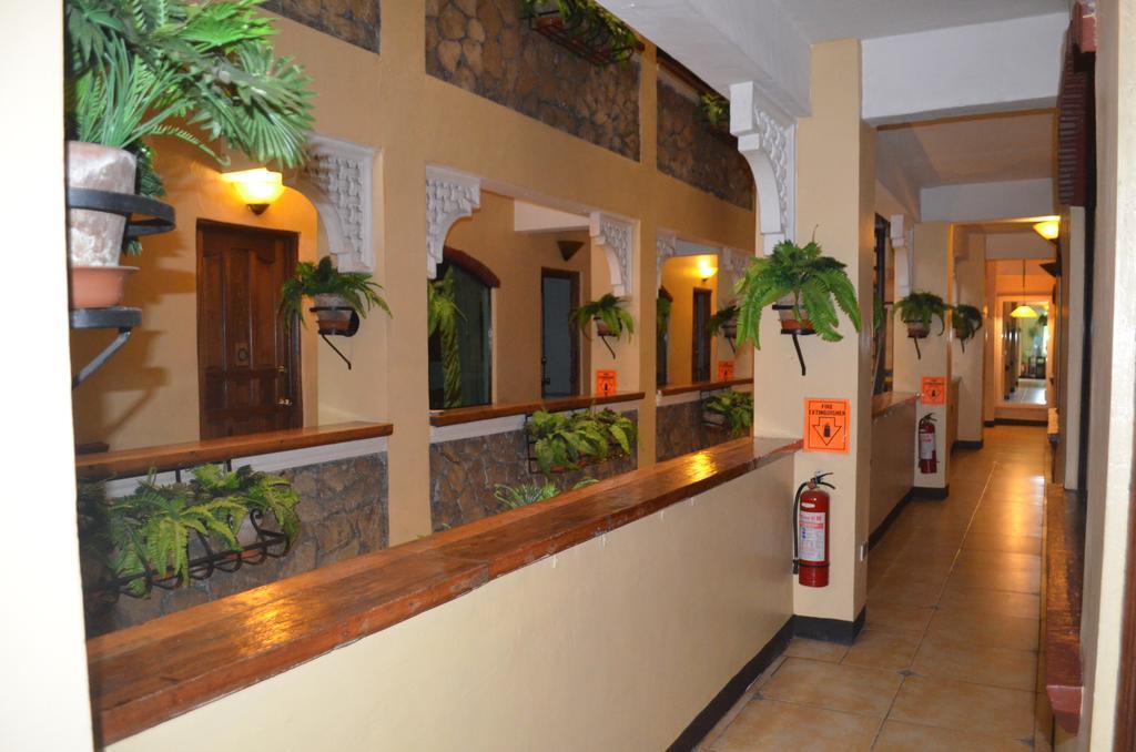 Saint Illian'S Inn Makati Makati City Dış mekan fotoğraf