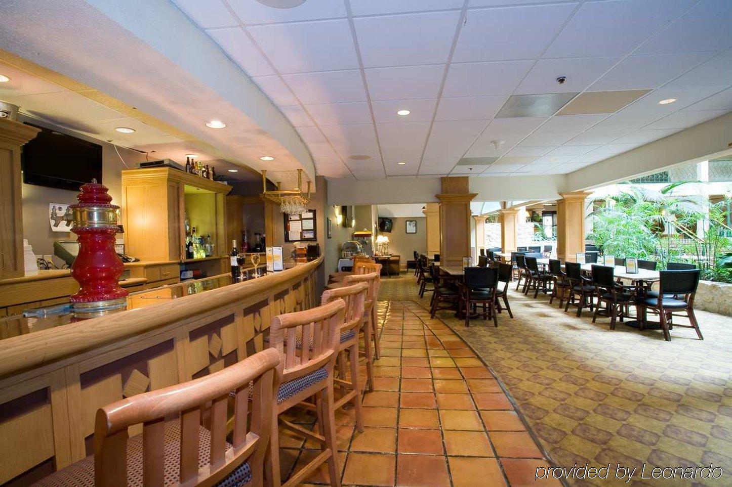 Embassy Suites By Hilton Chicago Schaumburg Woodfield Restoran fotoğraf