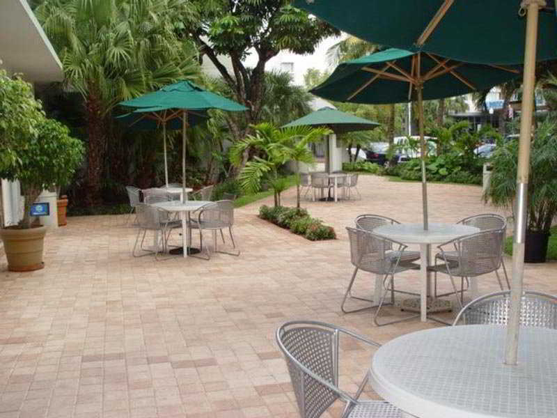Dorchester Hotel & Suites Miami Beach Restoran fotoğraf
