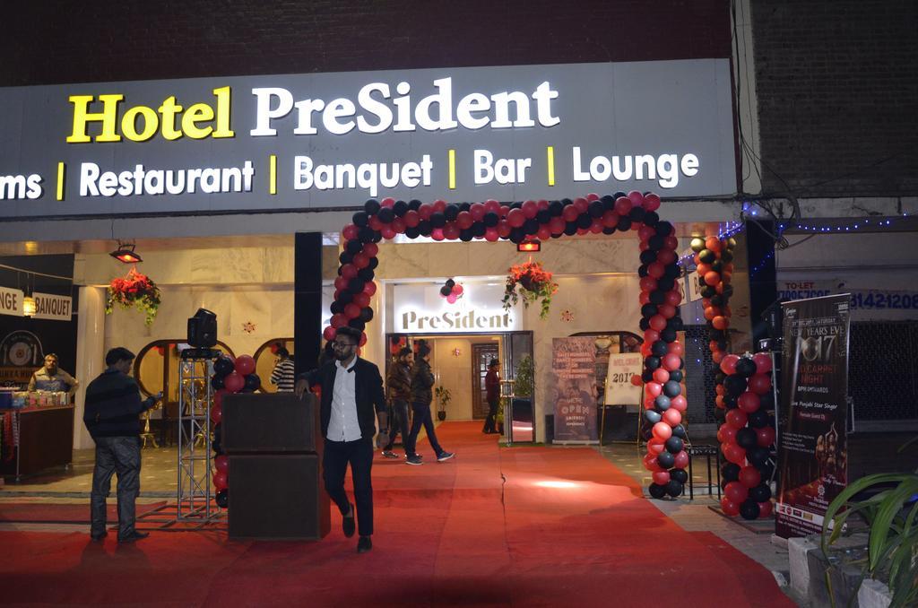 Hotel President Zirakpur Dış mekan fotoğraf