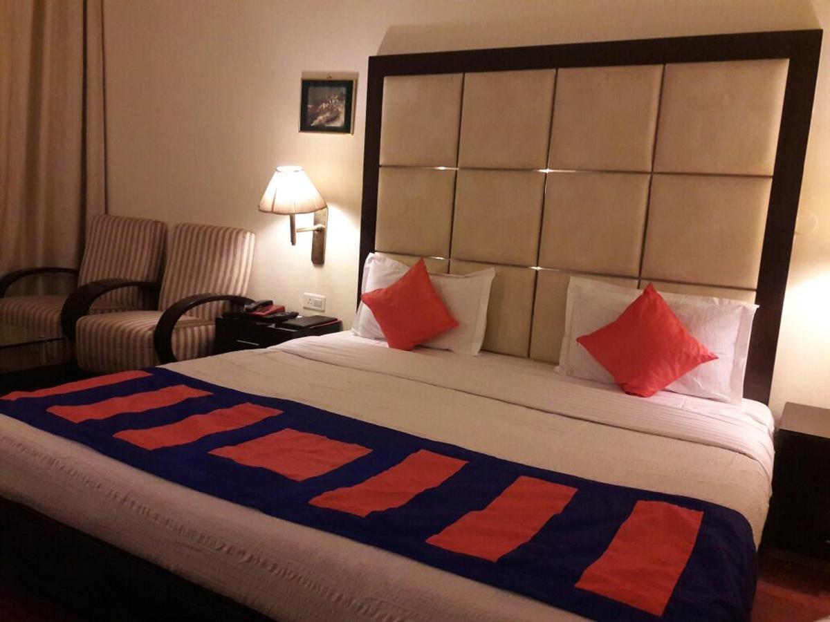 Hotel President Zirakpur Dış mekan fotoğraf