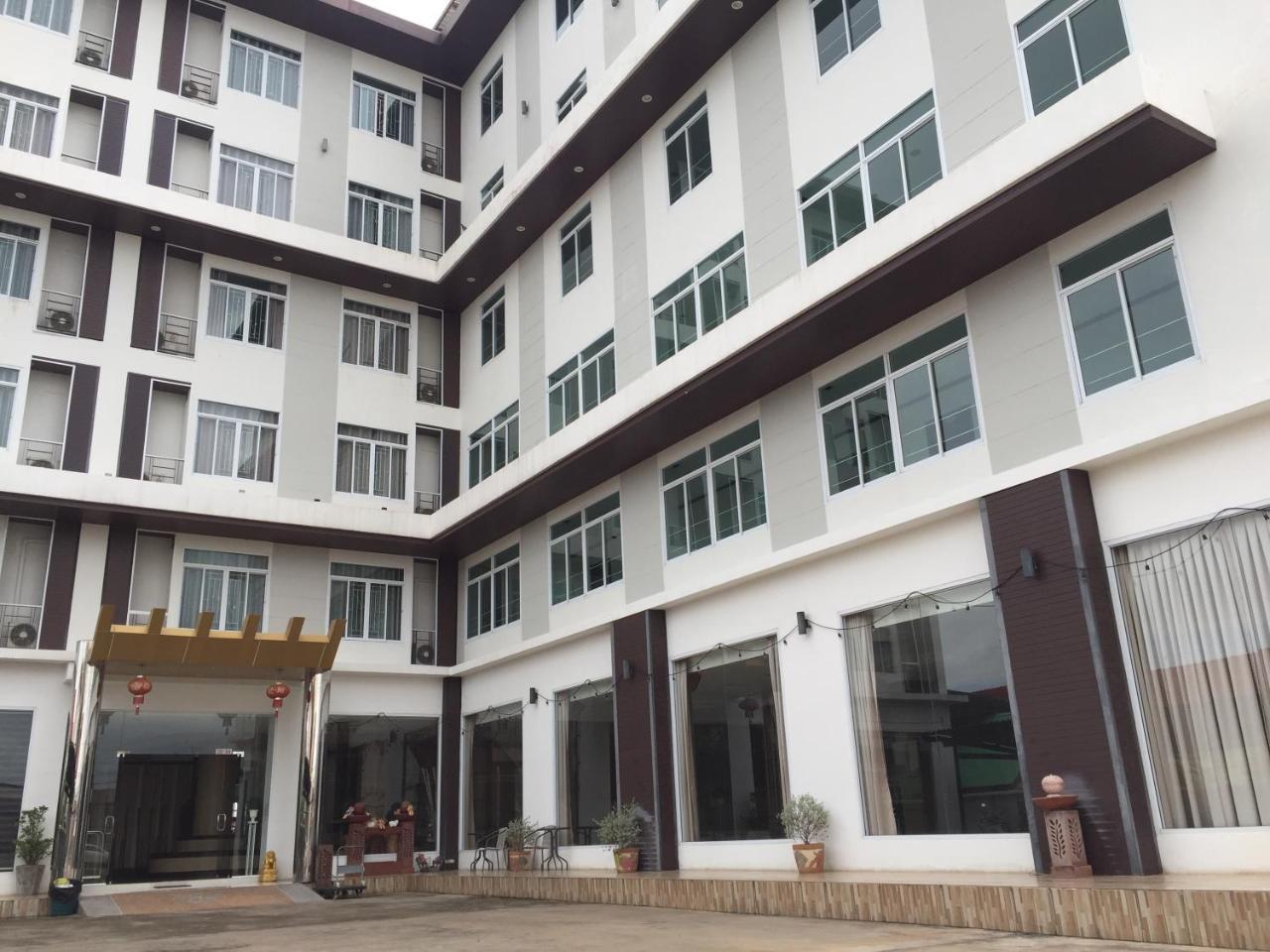 Leelawadee Grand Hotel Udon Thani Dış mekan fotoğraf