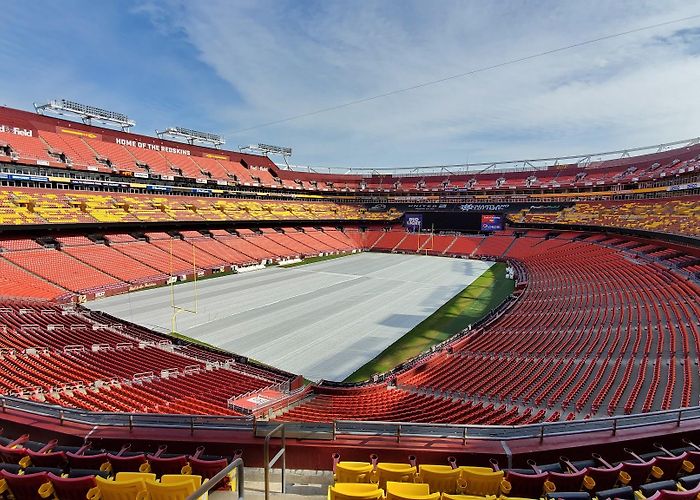 FedExfield photo