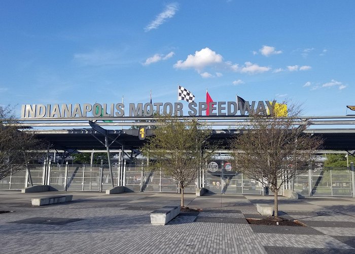 Indianapolis Motor Speedway photo