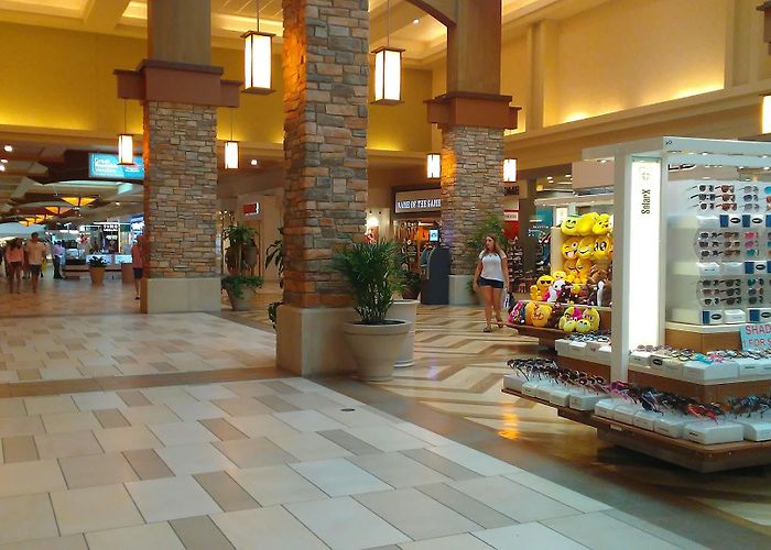 Brookfield Square Mall photo
