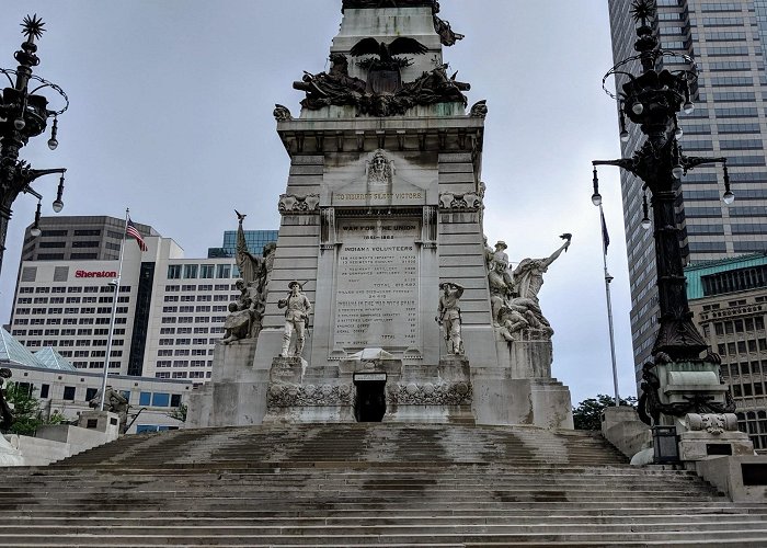 Monument Circle photo