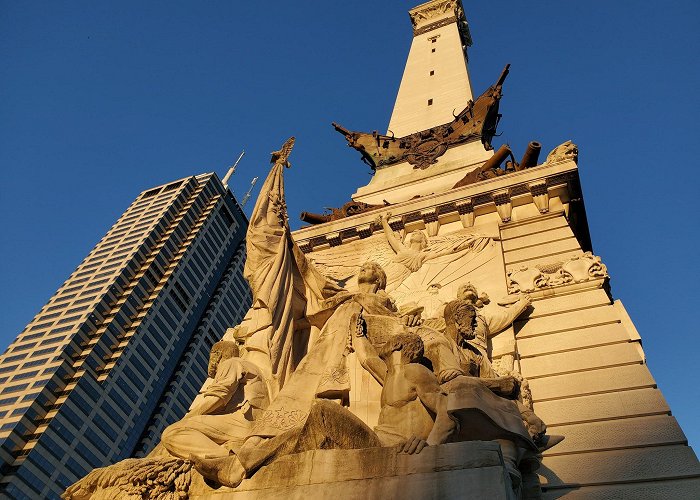 Monument Circle photo