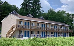 Travelodge By Wyndham Lake George Ny Exterior photo