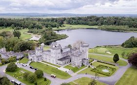 Dromoland Castle Otel Newmarket-on-Fergus Exterior photo