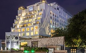 The Park Chennai Otel Exterior photo