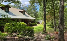 Barefoot Hills Otel Dahlonega Exterior photo