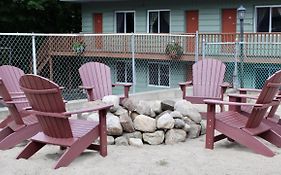 Motel Montreal Lake George Exterior photo