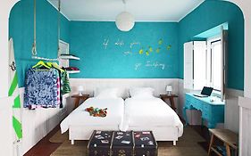 Chill In Ericeira Surf House Pansiyon Room photo