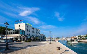 Miramare Hotel Ristorante Convegni Cesenatico Exterior photo