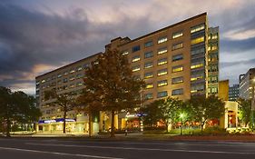 Doubletree By Hilton St. Louis Forest Park Otel Exterior photo