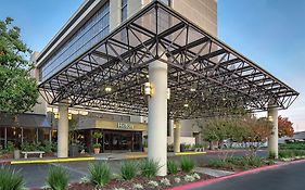 Hilton Sacramento Arden West Otel Exterior photo