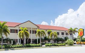 Super 8 By Wyndham Pompano Beach Otel Exterior photo