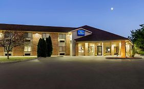 Baymont By Wyndham Monroe Otel Exterior photo