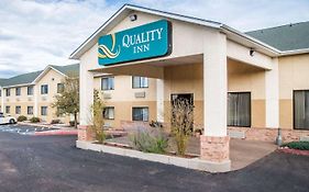 Quality Inn Airport Colorado Springs Exterior photo