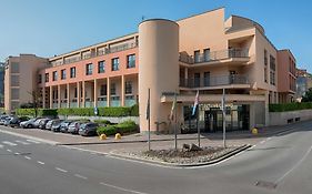 Nh Lecco Pontevecchio Otel Exterior photo