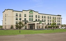 Wingate By Wyndham - Bismarck Otel Exterior photo