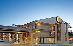 Super 8 By Wyndham Fredericksburg Otel Exterior photo