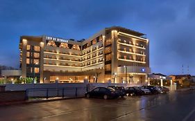 Tryp By Wyndham Izmit Otel Kocaeli Exterior photo