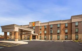 Super 8 By Wyndham St. Louis North Otel Exterior photo