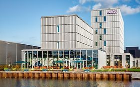 YOTEL Amsterdam Exterior photo