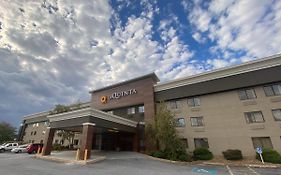 La Quinta By Wyndham Harrisburg Airport Hershey Otel Exterior photo