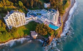 Castello Mare All Inclusive Resort Batum Exterior photo