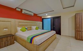 Treebo Elan Otel Chennai Exterior photo