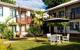 Protea Hotel By Marriott Dar Es Salaam Oyster Bay Exterior photo