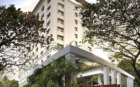 The Raintree, St. Mary'S Road Otel Chennai Exterior photo