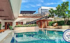 Evergreen Laurel Hotel Bangkok Exterior photo