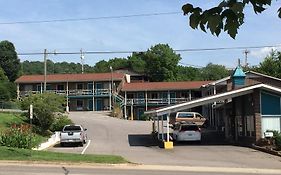 A Sapphire Inn Franklin Exterior photo