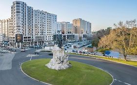 Nh Lisboa Campo Grande Otel Exterior photo