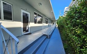 The West Gem Daire Miami Beach Exterior photo