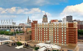 Hilton Garden Inn Cleveland Downtown Exterior photo