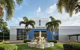 Doubletree By Hilton Managua Otel Exterior photo