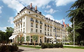 Waldorf Astoria Versailles - Trianon Palace Otel Exterior photo